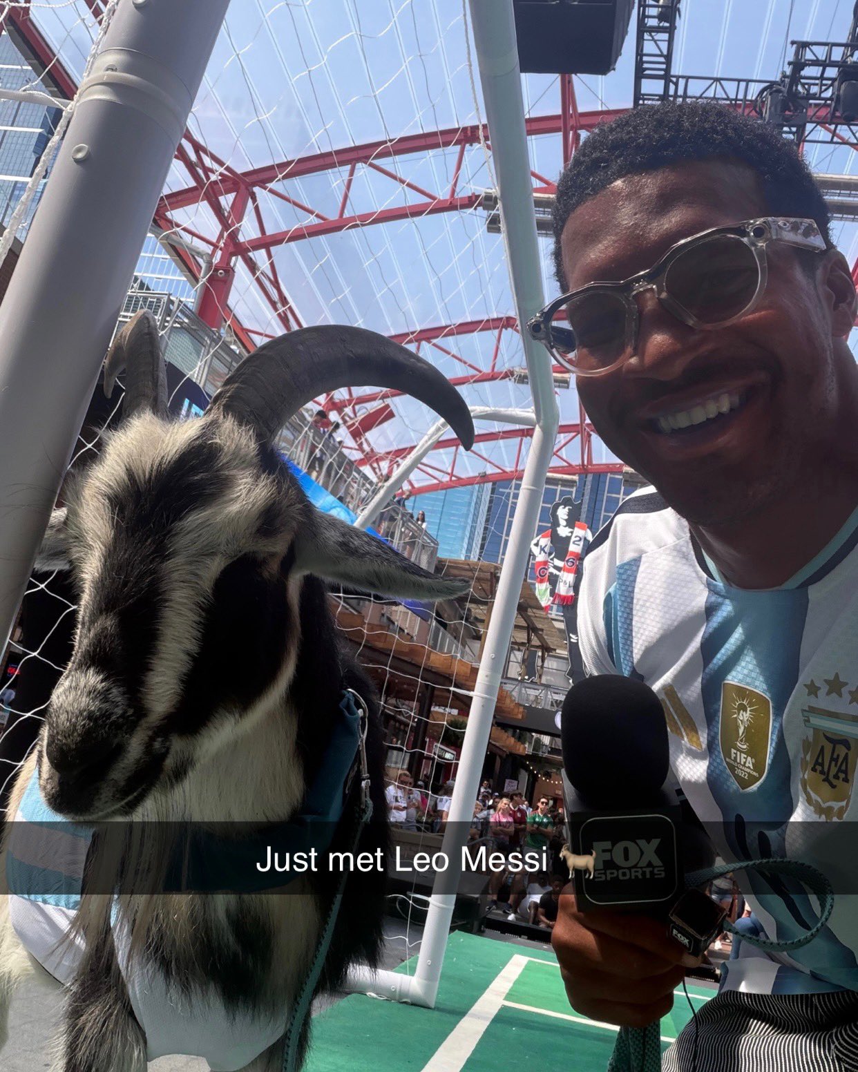 Jameis Winston selfie with a goat - Just met Leo Messi